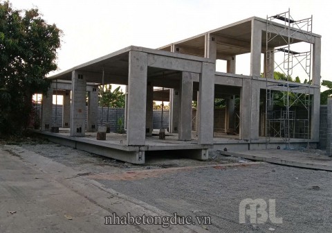 Nhà bê tông lắp ghép làm nhà nghỉ dưỡng cuối tuần tại Đạ Oai
