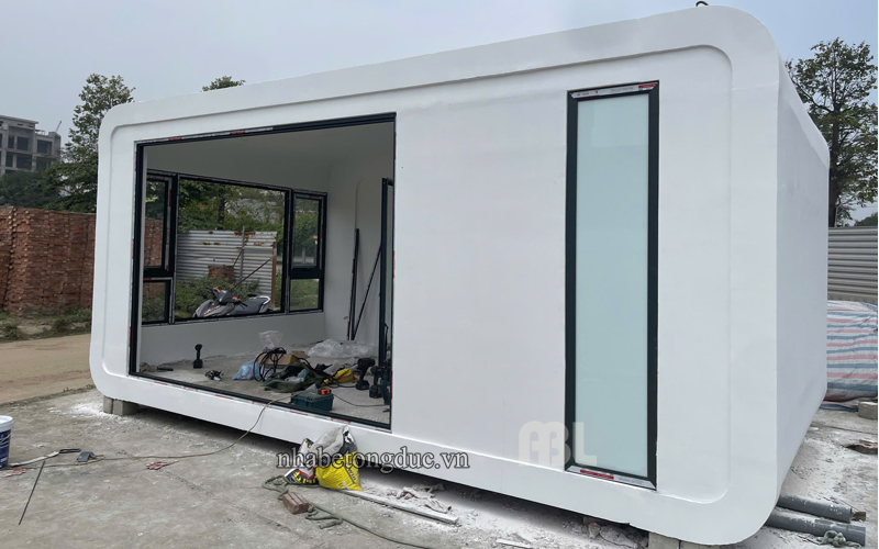 lắp cửa cho nhà bê tông đúc